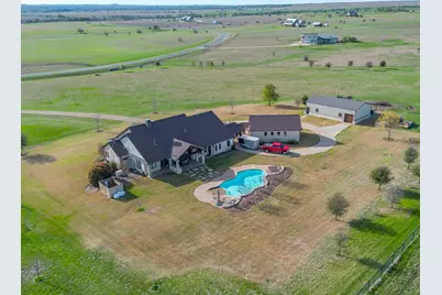 12102 E Rocky Creek Road, Crowley, TX 76036 - Photo 4