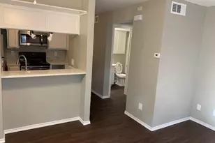 3206 S Fielder Rd, Arlington, TX 76015 - Photo 6