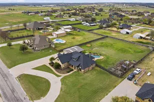 165 Canyon Dr, Decatur, TX 76234 - Photo 32