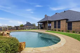 165 Canyon Dr, Decatur, TX 76234 - Photo 4