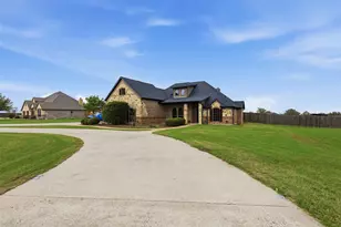 165 Canyon Dr, Decatur, TX 76234 - Photo 8