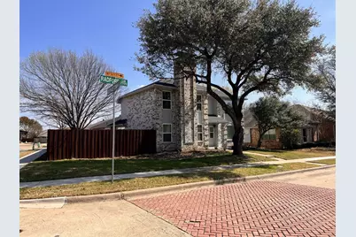 7720 Radford Circle, Plano, TX 75025 - Photo 2
