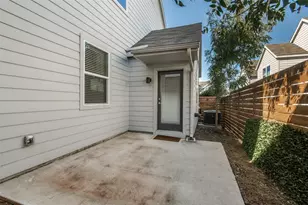 1225 Crownview Ln, Dallas, TX 75208 - Photo 26