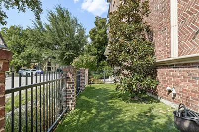 4322 Throckmorton Street, Dallas, TX 75219 - Photo 38