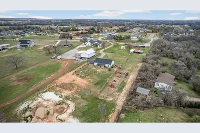 2225 J E Woody Road, Springtown, TX 76082 - Photo 28
