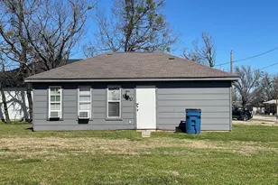 1000 E 10th Ave, Corsicana, TX 75110 - Photo 1