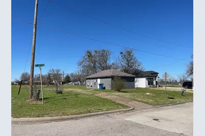 1000 E 10th Avenue, Corsicana, TX 75110 - Photo 2