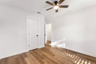 1713 Sam Houston Dr, Garland, TX 75042 - Photo 32