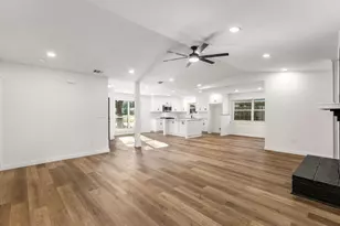 1713 Sam Houston Dr, Garland, TX 75042 - Photo 8