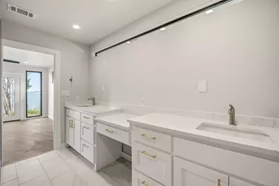 8245 Eagle Mountain Circle, Fort Worth, TX 76135 - Photo 16