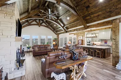 208 Shady Oaks Drive, Runaway Bay, TX 76426 - Photo 4