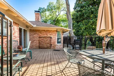 6737 Lakefair Circle, Dallas, TX 75214 - Photo 32