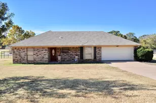 1812 E Bankhead Dr, Weatherford, TX 76086 - Photo 1