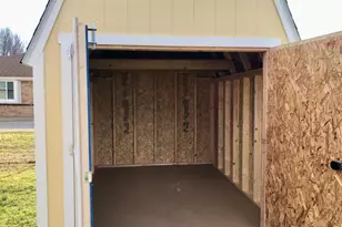 1812 E Bankhead Dr, Weatherford, TX 76086 - Photo 18