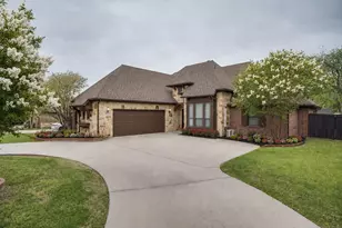 809 Longridge Dr, Denton, TX 76205 - Photo 2