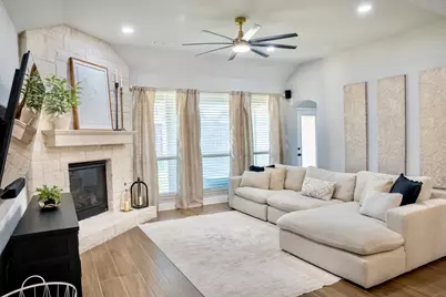 1525 Jocelyn Drive, Fort Worth, TX 76052 - Photo 6
