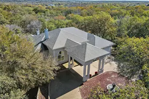 2109 Cooks Ln, Fort Worth, TX 76120 - Photo 2