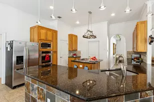 2109 Cooks Ln, Fort Worth, TX 76120 - Photo 12