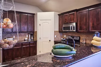 1004 Vintage Avenue, Gainesville, TX 76240 - Photo 16