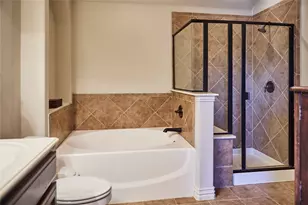 1004 Vintage Ave, Gainesville, TX 76240 - Photo 22