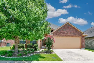1004 Vintage Ave, Gainesville, TX 76240 - Photo 1
