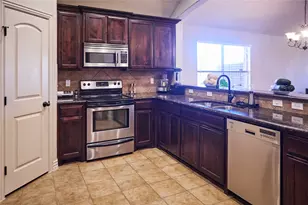 1004 Vintage Ave, Gainesville, TX 76240 - Photo 16