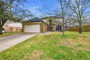 7232 Cross Keys Dr, North Richland Hills, TX 76182 - Photo 4