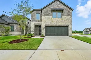 447 Holly Rd, Little Elm, TX 75068 - Photo 1