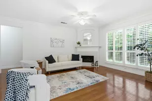 2403 Pinehurst Ct, Highland Village, TX 75077 - Photo 4