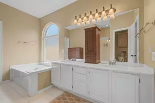 2403 Pinehurst Ct, Highland Village, TX 75077 - Photo 18