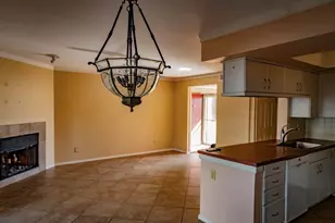 2505 Wedglea Dr, Dallas, TX 75211 - Photo 2