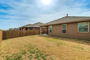 2421 Clay Creek Ln, Fort Worth, TX 76177 - Photo 2