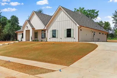 17300 Woodcrest Circle, Lindale, TX 75771 - Photo 4