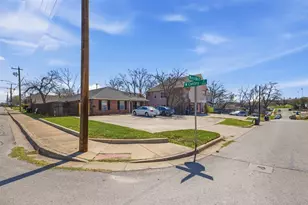 2801 Wayside Ave, Fort Worth, TX 76110 - Photo 4