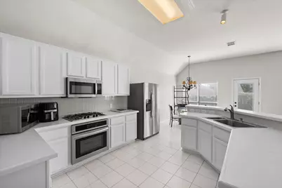 6604 High Brook Drive, Fort Worth, TX 76132 - Photo 6