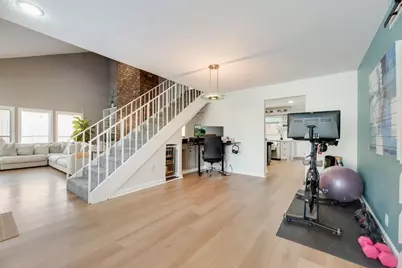 510 Willow Creek Court, Arlington, TX 76011 - Photo 4
