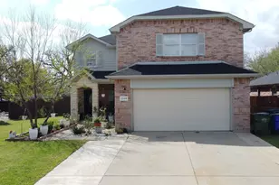 2549 Spring Creek Dr, Balch Springs, TX 75180 - Photo 2