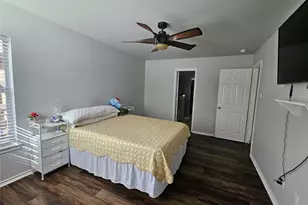 2549 Spring Creek Dr, Balch Springs, TX 75180 - Photo 10