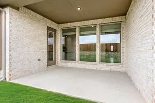 829 Blue Fescue Rd, Fort Worth, TX 76247 - Photo 34