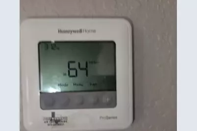 200 E Crockett Street, Ennis, TX 75119 - Photo 6