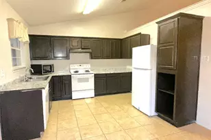 769 Windridge Ln, Burleson, TX 76028 - Photo 4