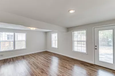 852 Northwood Road, Fort Worth, TX 76107 - Photo 8