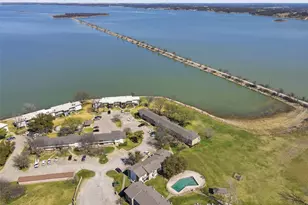 108 Harbor Dr, Runaway Bay, TX 76426 - Photo 4