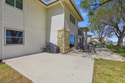 108 Harbor Drive #102, Runaway Bay, TX 76426 - Photo 30