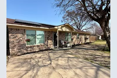 305 S 1st Street, Crandall, TX 75114 - Photo 1