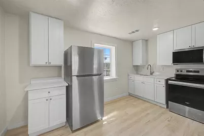 9021 White Settlement Road, White Settlement, TX 76108 - Photo 18