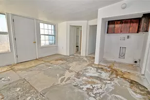 404 S Hall St, Montague, TX 76251 - Photo 10