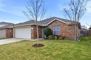 11917 Hickory Cir, Fort Worth, TX 76244 - Photo 2