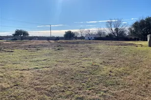 7220 Woodbend Park Rd, North Richland Hills, TX 76182 - Photo 1