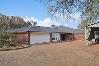 26 Horseshoe Drive, Highland Village, TX 75077 - Photo 2